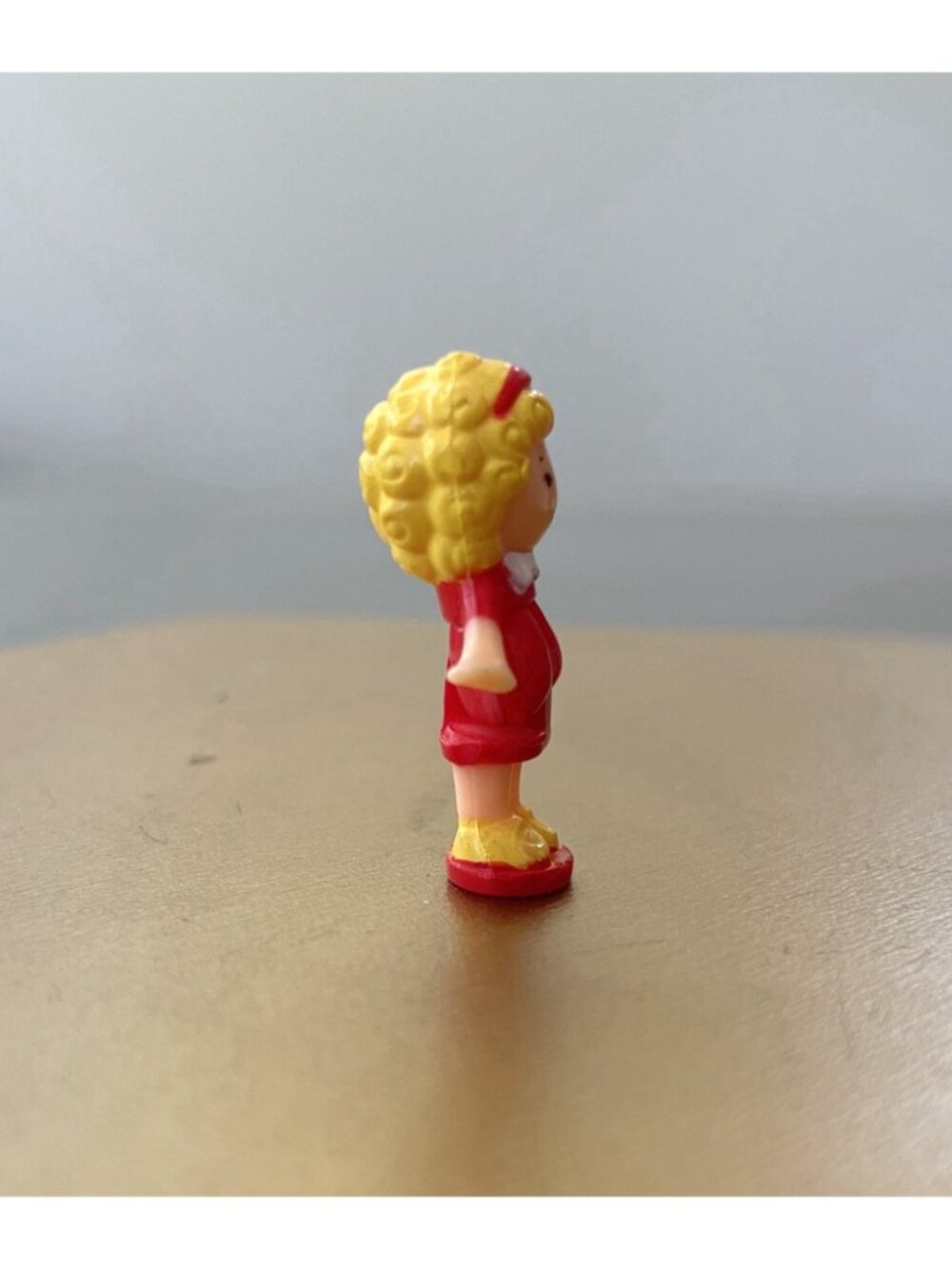 Vintage Polly Pocket 1989 Bluebird Figure Red Dress Townhouse Cafe Replacement - Picture 6 of 11